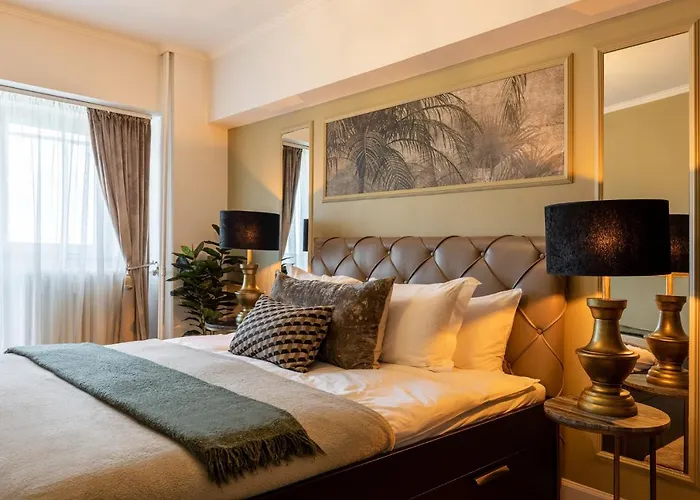 Holt - Bagheera's Den * Bukarest