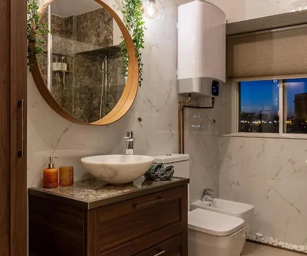 Nyaraló Holt - Bagheera's Den