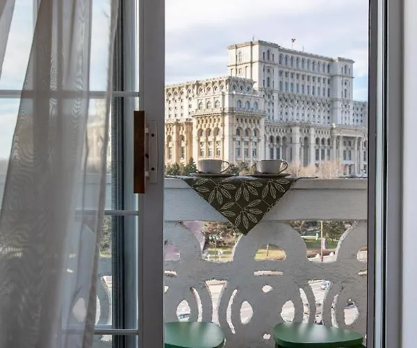 Holt - Bagheera's Den * Bukarest