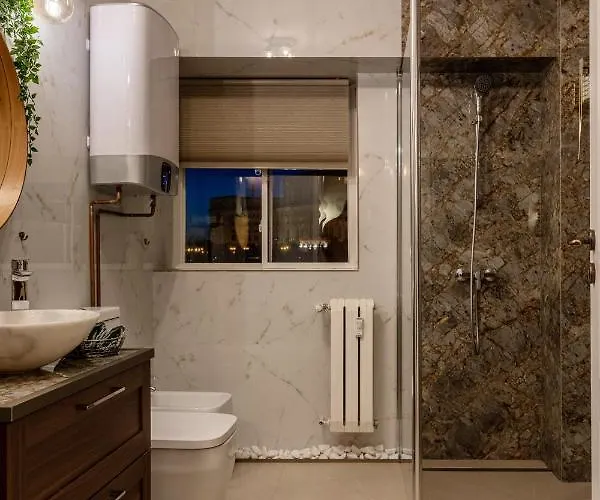 Holt - Bagheera's Den Nyaraló