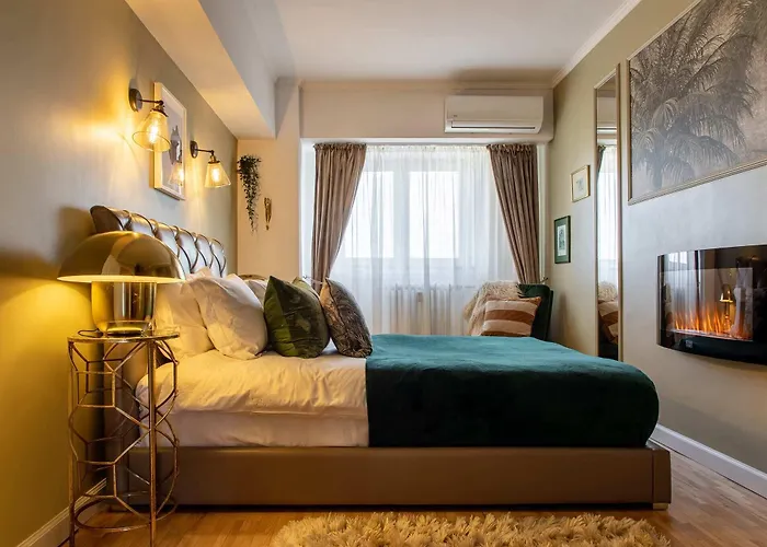 Holt - Bagheera's Den * Bukarest