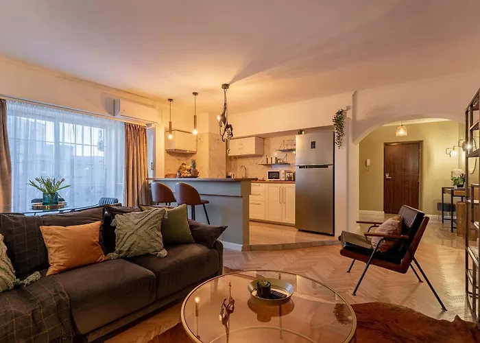 Nyaraló Holt - Bagheera's Den Bukarest