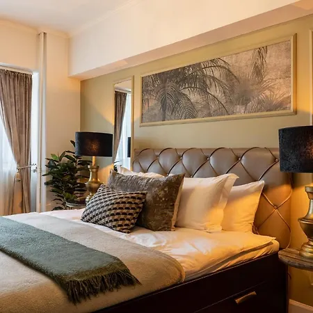 Holt - Bagheera's Den * Bucureşti