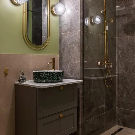 Case de vacanță Holt - Bagheera's Den *