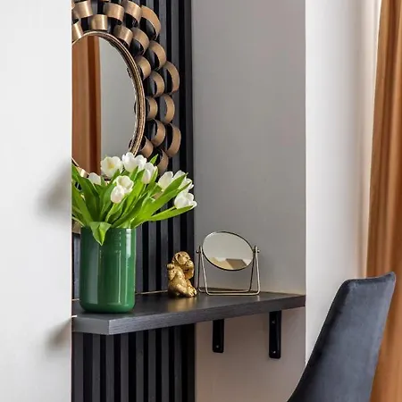 Holt - Bagheera's Den * Bucureşti