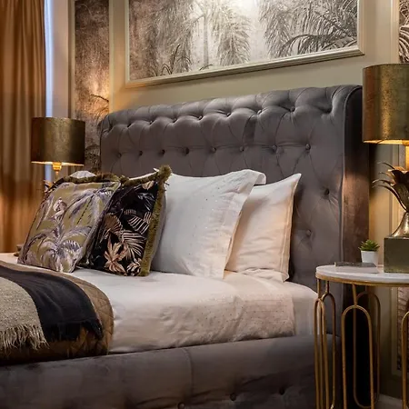 Case de vacanță Holt - Bagheera's Den Bucureşti