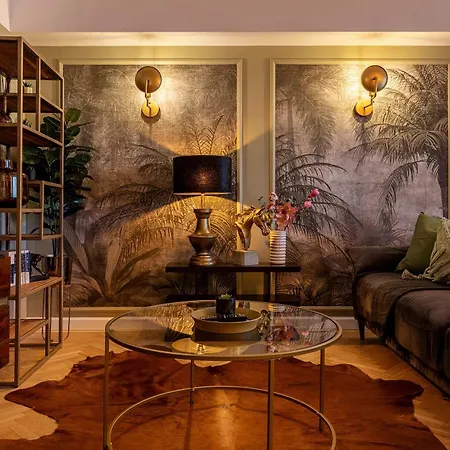 Case de vacanță Holt - Bagheera's Den *