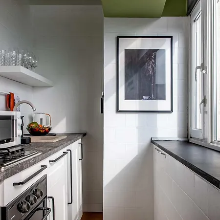 Holt - Bagheera's Den Bukarest