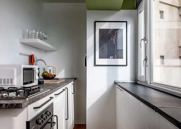 Holt - Bagheera's Den Bukarest